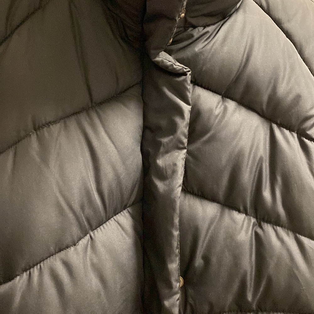 Black Gap Puffer Jacket - image 8